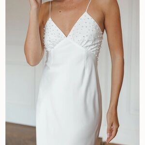 Elegant White Spaghetti Strap Dress